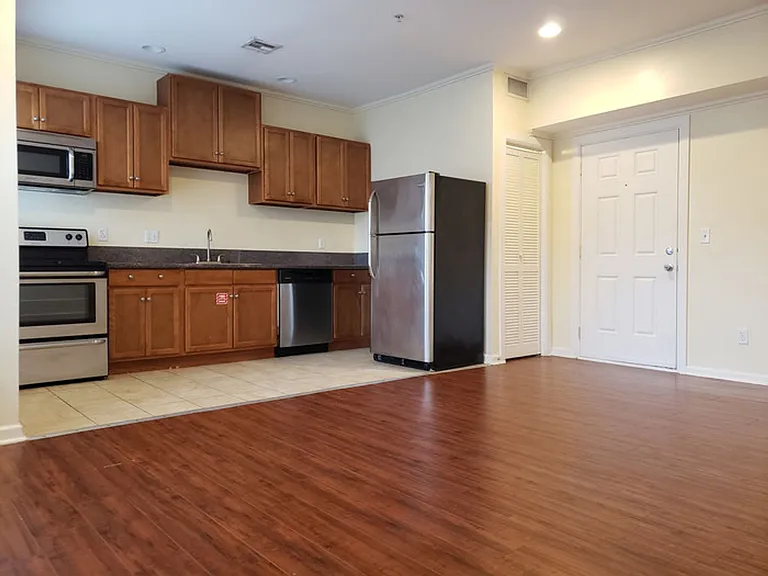 910 NW 13th St. — Photo 10