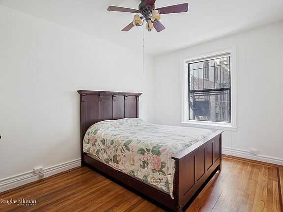 4th image of 315 E 77th St APT 3E