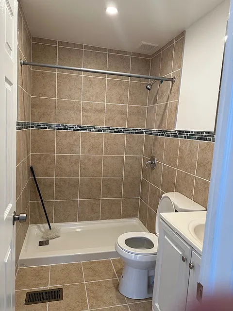 7813 Montgomery Ave — Photo 4
