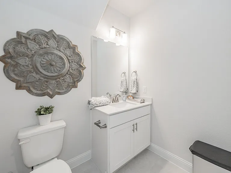 9713 Thorncrown Ln — Photo 34