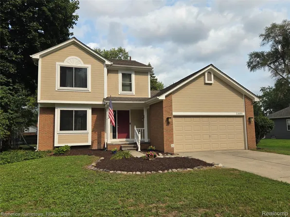 23690 Springbrook Dr, Farmington Hills, MI 48336