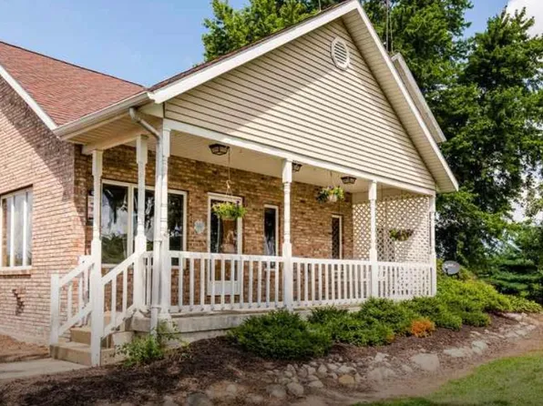 16318 Avery Rd, Three Oaks, MI 49128