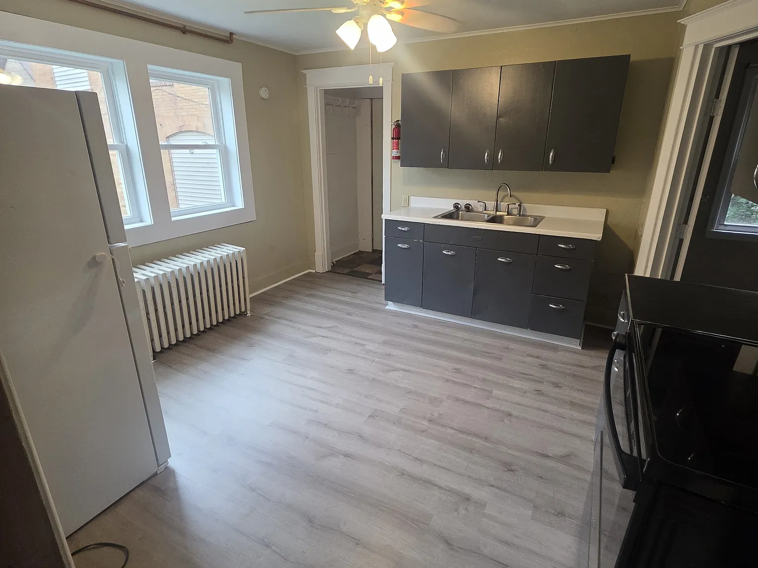 214 1st Street North - A — Photo 4