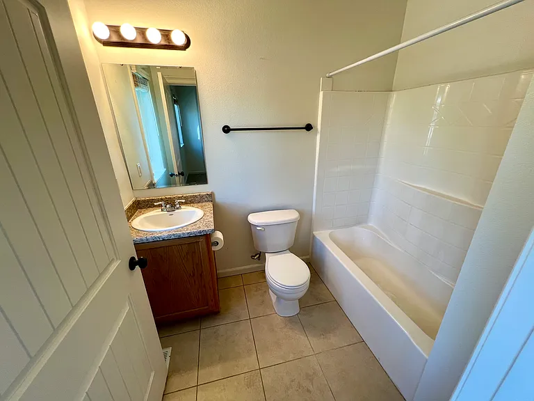 611 W Pine Ave #611 — Photo 13
