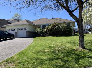 8895 159a St, Surrey, BC