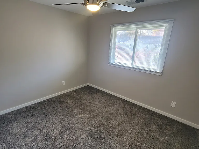 105 W Madison Ave #2 — Photo 6