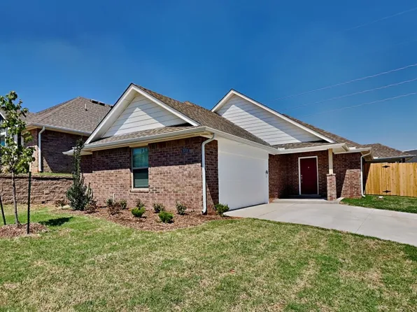 3701 Lynne Ave, Edmond, OK 73012