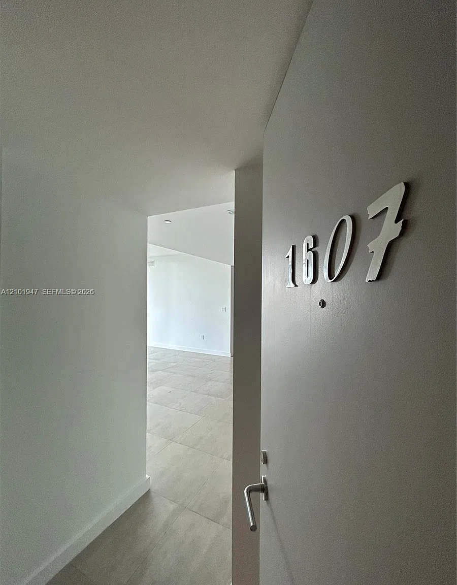 1300 S Miami Avenue Condo — Photo 3