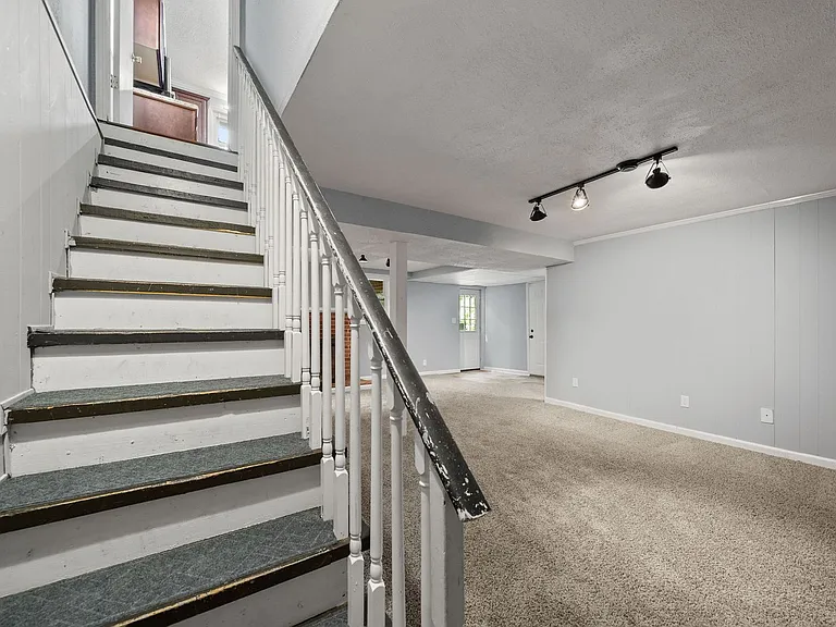 167 Taft Dr — Photo 21