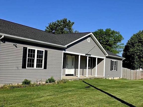 3rd image of 300 Park Rd