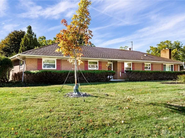 160 Ashford Dr, Dayton, OH 45459