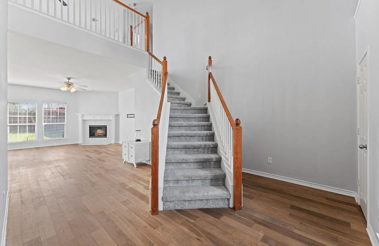 1145 Talley Ln — Photo 2