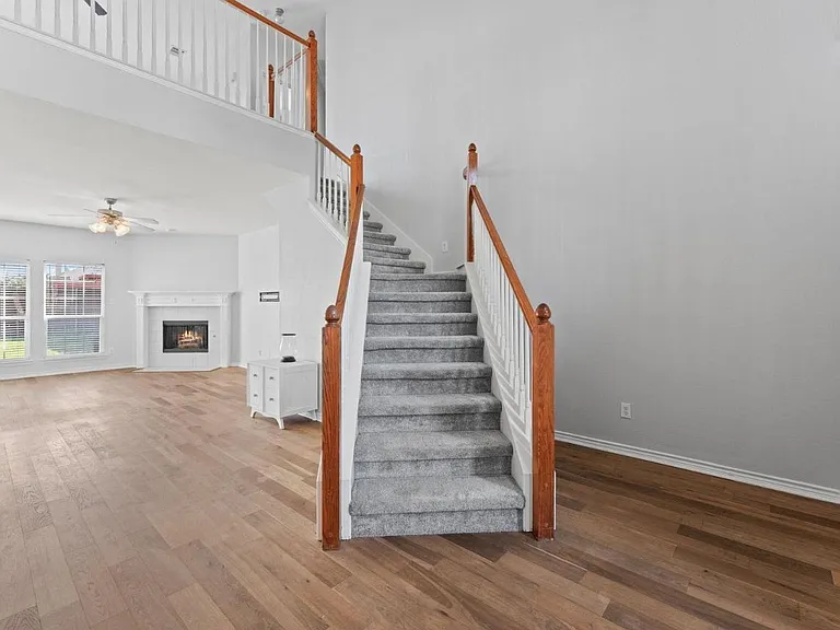1145 Talley Ln — Photo 2