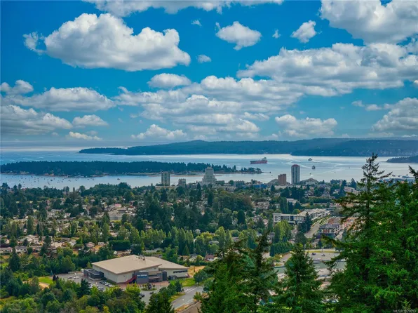 369 Trinity Dr, Nanaimo, BC V9R 5X3