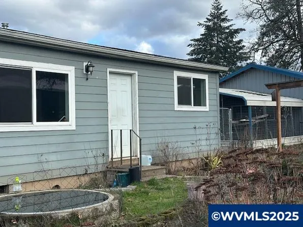 5200 McCormack Ln, Lebanon, OR 97355