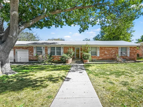 910 Stanley St, Denton, TX 76201