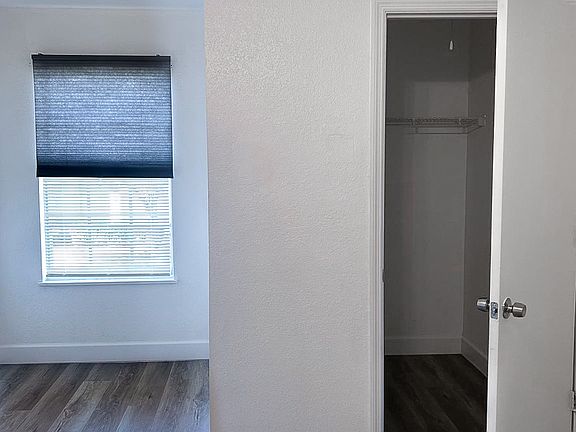 5th image of 1615 Columbia Arms Cir Unit 250