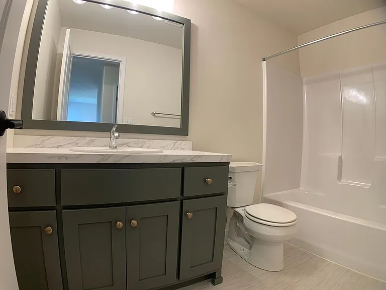 1360 Goldenwood Dr NW — Photo 50