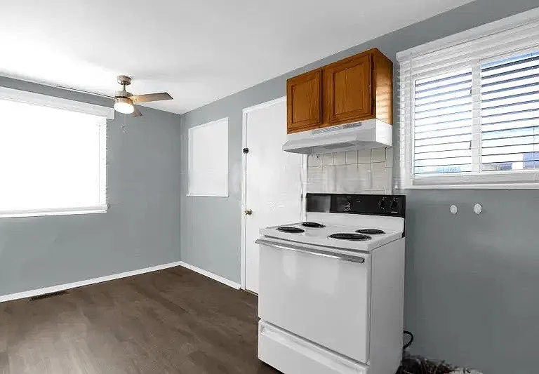 2451 Hiawatha St #A — Photo 7
