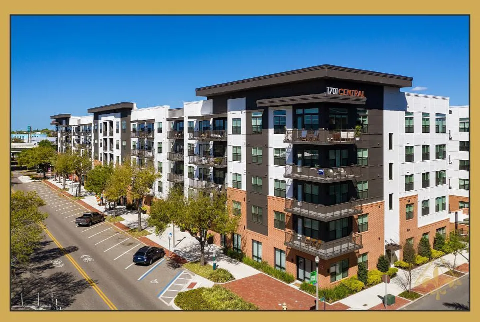 1701 Central Apartments