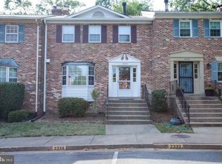 2332 McGregor Ct, Vienna, VA 22182