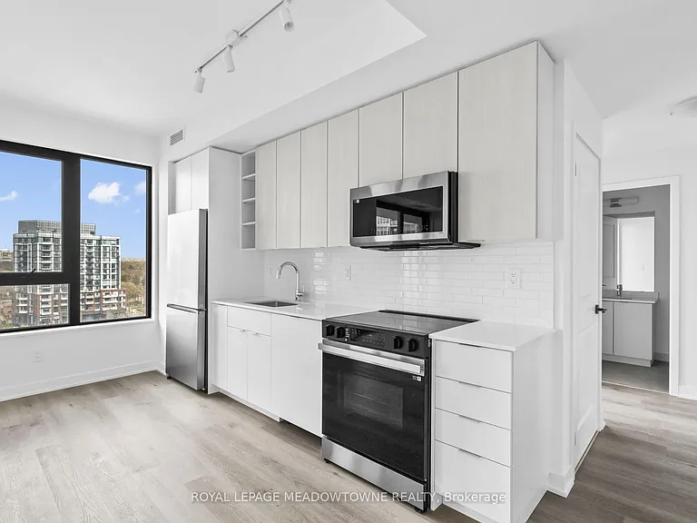 2075 Lakeshore Rd #902 — Photo 6