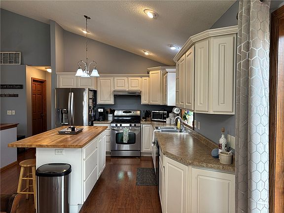 5th image of 1407 Mckinley Rd