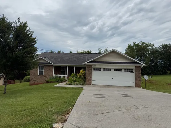 560 Academy Dr, Seymour, TN 37865