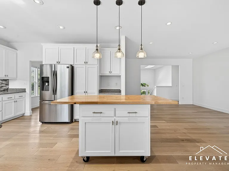 9400 Chalk Hill Rd — Photo 12