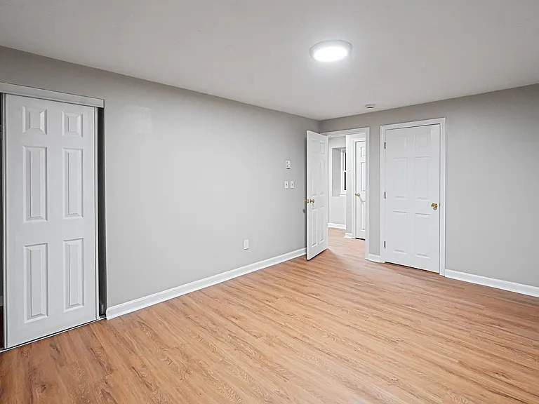 5-9 Debra Ln — Photo 3