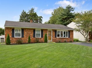 30 Heather Rd, Newark, DE 19702