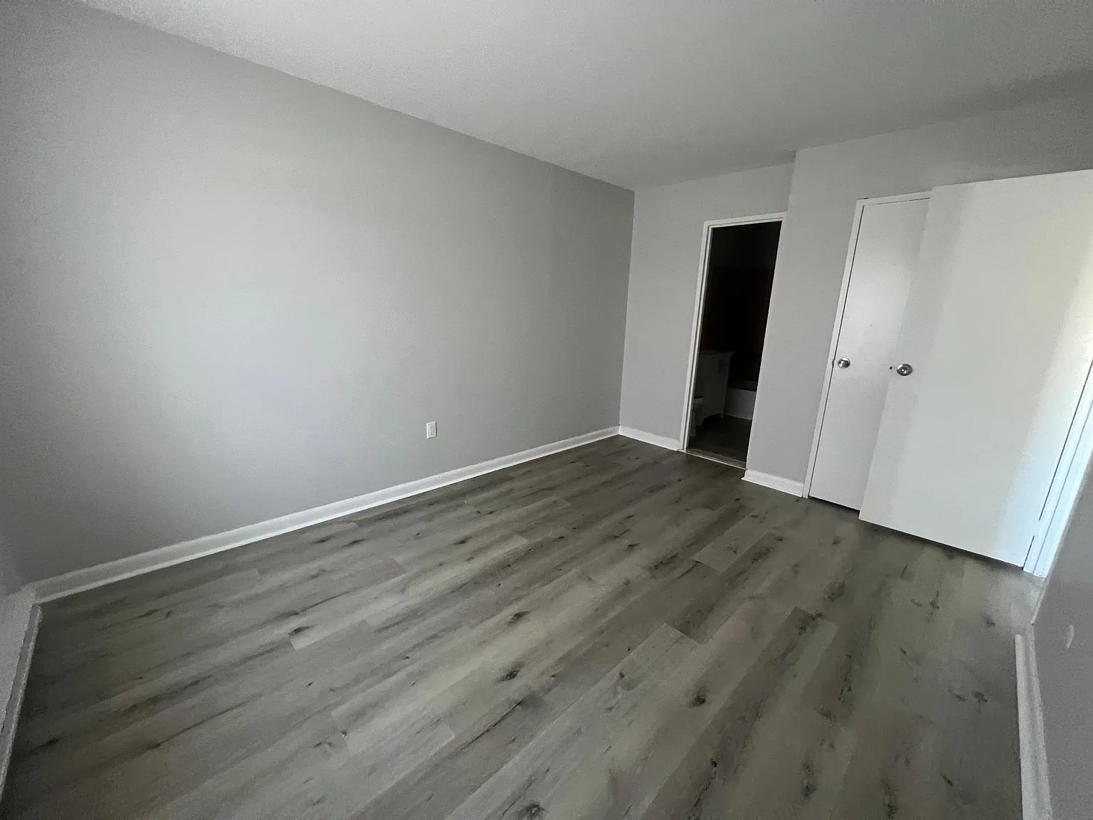 4901 Stenton Ave — Photo 3