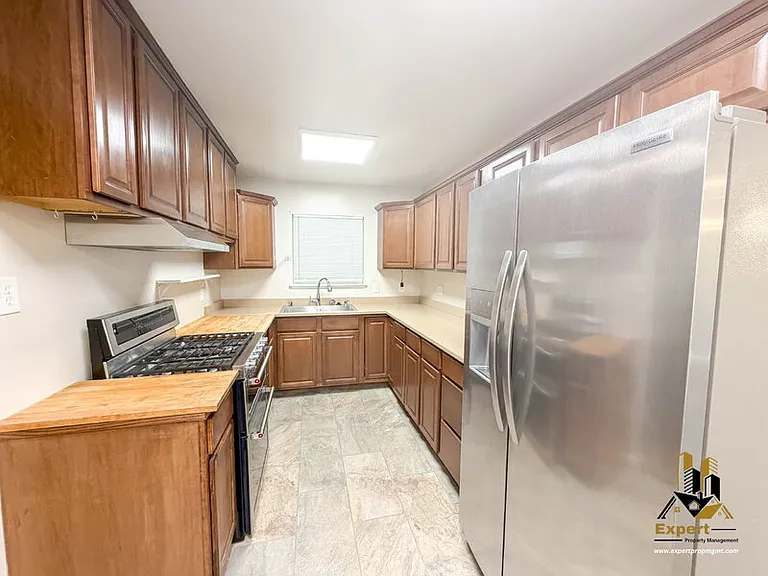 2116 Waterford Rd — Photo 4