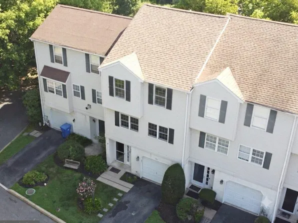 7 Old Pennell Rd, Media, PA 19063