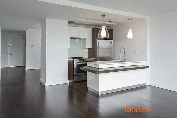 Sold by Modern Spaces | media 1