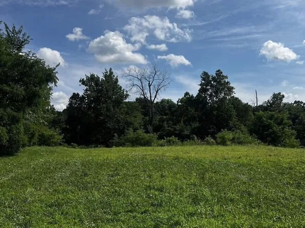 685 Skillet Ave, Huntertown, IN 46748