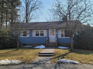 13 Center Cir, Plaistow, NH 03865