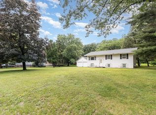 10004 Linnet St NW, Coon Rapids, MN 55433