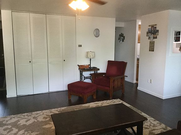 2nd image of 201 Evergreen St APT 4-2E