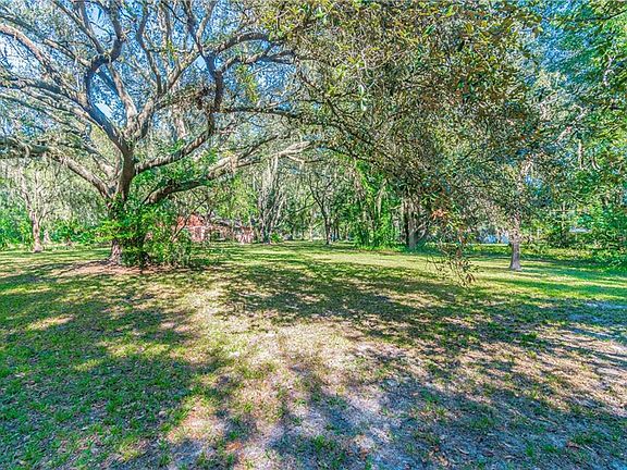 3rd image of 15412 Lake Burrell Dr