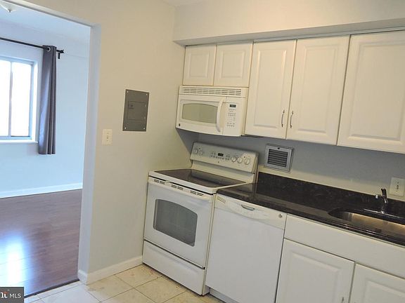 5th image of 7501 Democracy Blvd #B