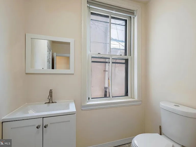 2212 Fairmount Ave #A — Photo 8