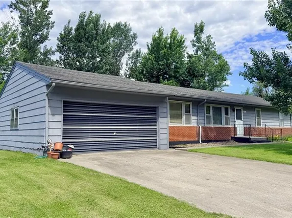 743 S 2nd St, Spickard, MO 64679