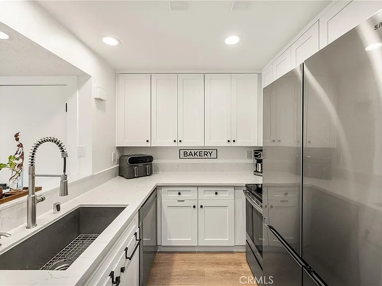 25761 Le Parc #105 — Photo 15