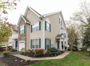 34 Mayflower Dr, Basking Ridge, NJ 07920