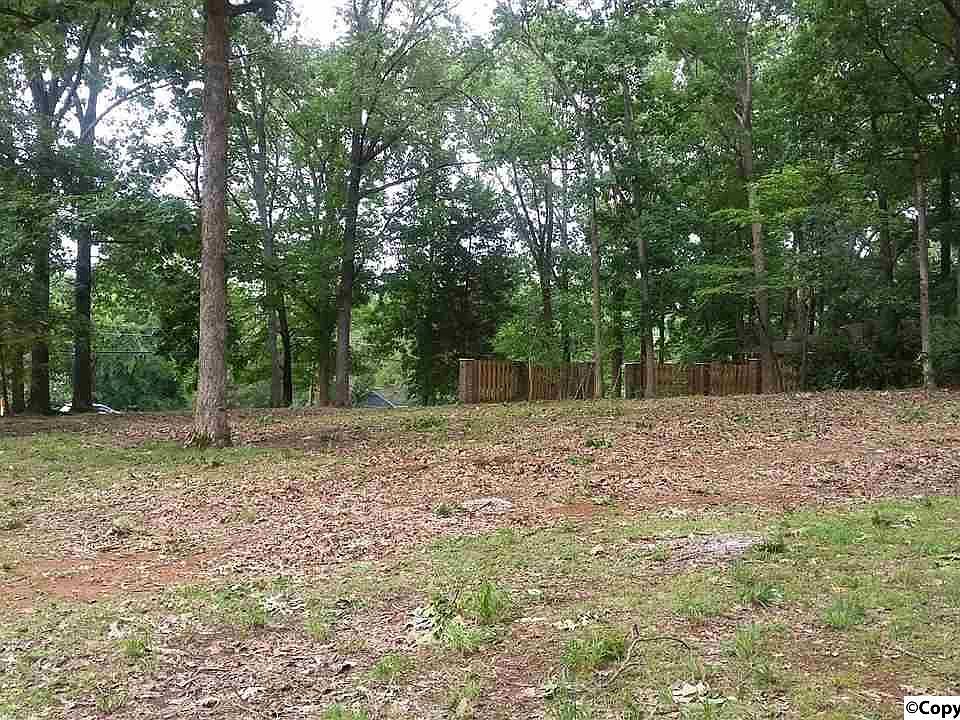 1st image of 4001 Piedmont Dr SE