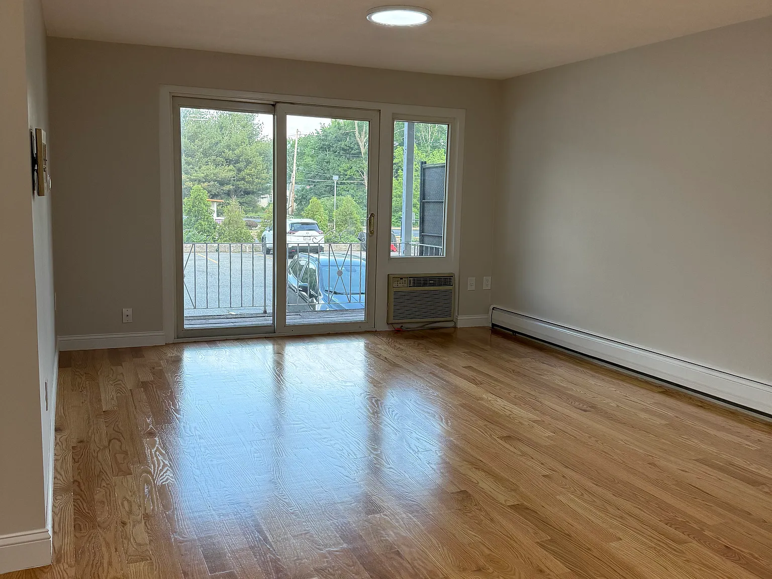 2 bed, 789 sqft, $2,675 — Photo 4