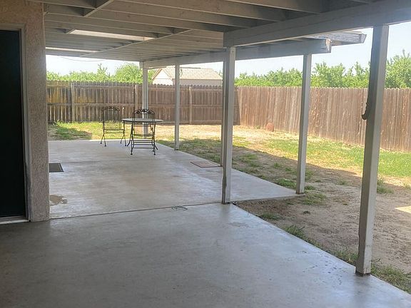 3rd image of 15290 W Sunset Dr