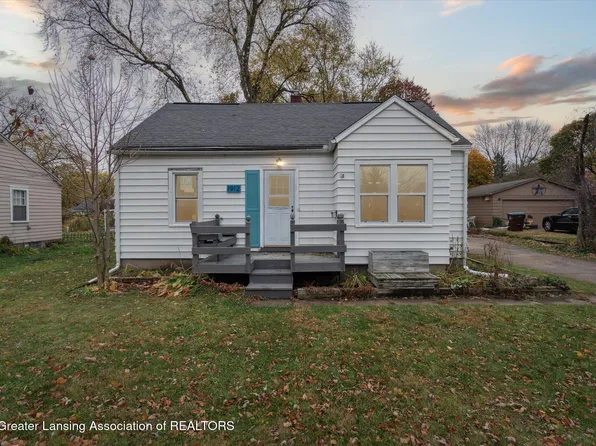 1912 Walnut St, Holt, MI 48842