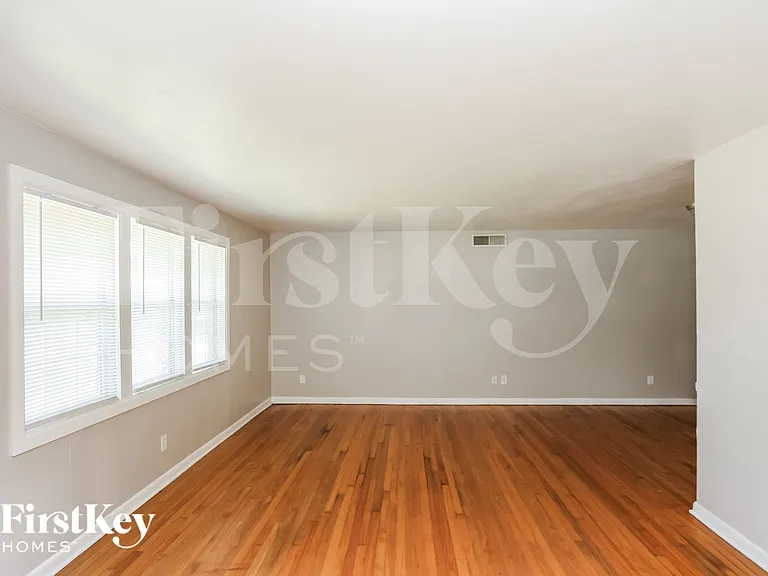 3424 Chaffin Dr — Photo 8